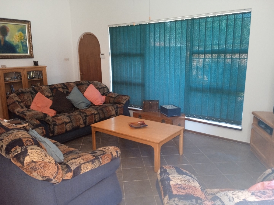 To Let 3 Bedroom Property for Rent in Schoemansville North West